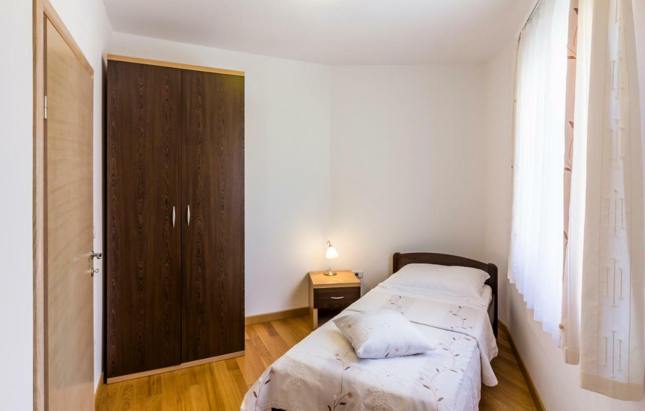 Appartamento Apartman Kp Medolino Esterno foto