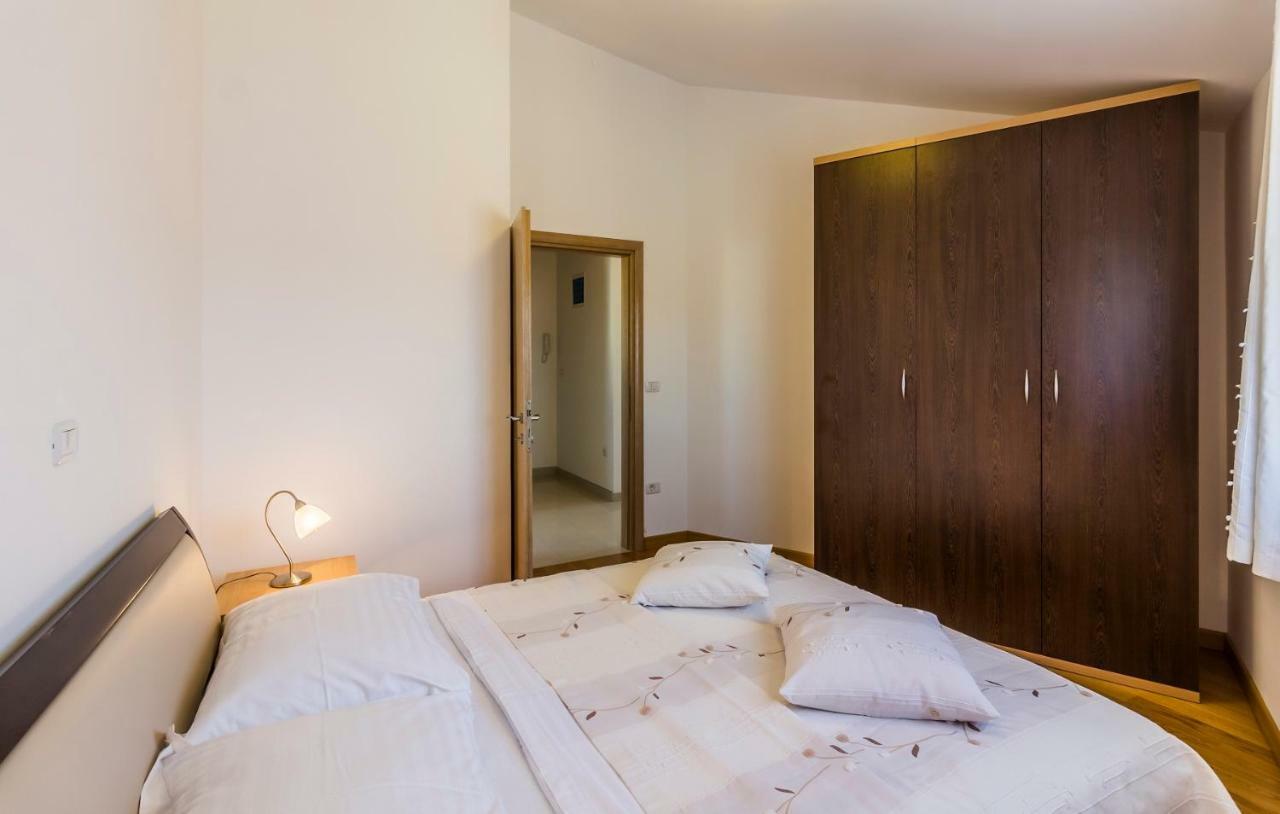 Appartamento Apartman Kp Medolino Esterno foto